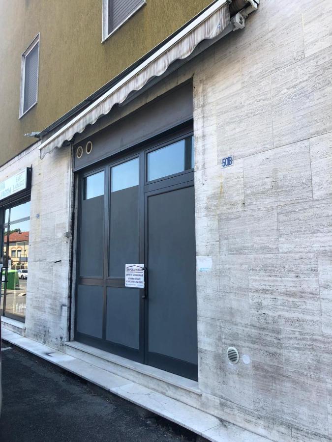 Apartamento Monolocale Arredato Con Una Camera Parma Exterior foto
